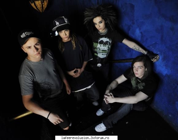 :) pictures with the band