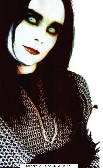 dani filth :nebun:  :nebun:  :nebun:  :nebun:  :nebun:

  cradle of filth