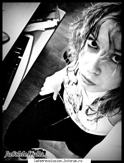 ioti nu va speriati  :rotfl: just me kyra